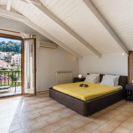 Nikos Attic With Large Terrace